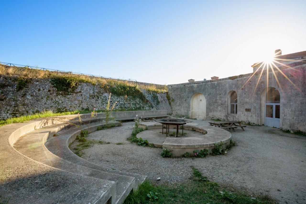皮埃尔&假期乐堡德拉拉德酒店 Île dʼAix 外观 照片