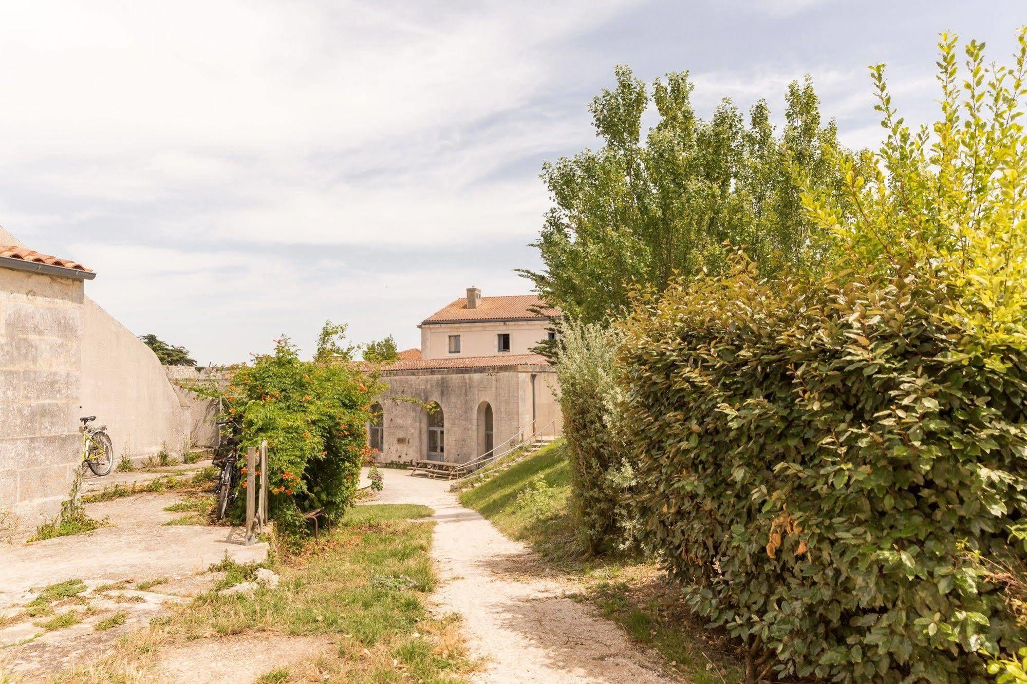 皮埃尔&假期乐堡德拉拉德酒店 Île dʼAix 外观 照片